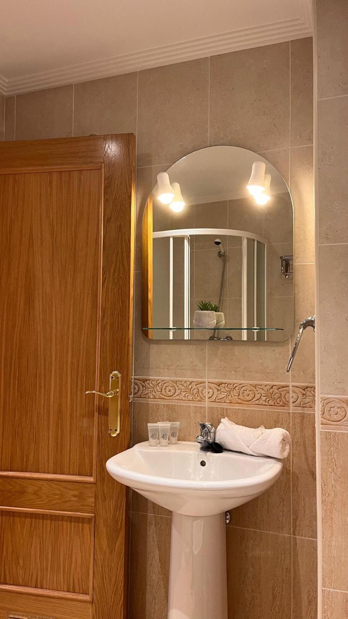 21A02 Coqueto Apartamento Con Garaje フェレチョサ エクステリア 写真