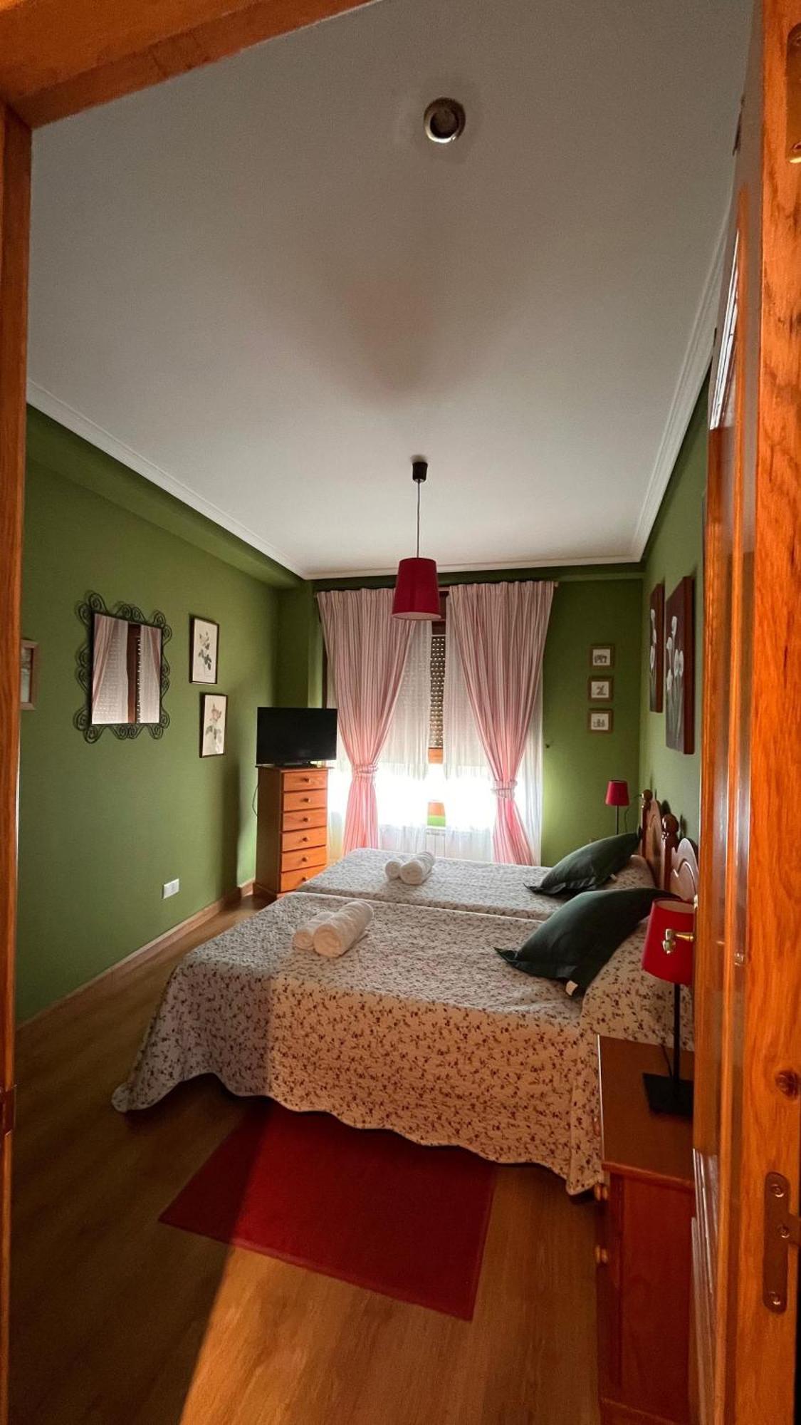 21A02 Coqueto Apartamento Con Garaje フェレチョサ エクステリア 写真